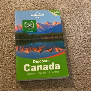 Discover Canada Coffee Table Book - Green Cover